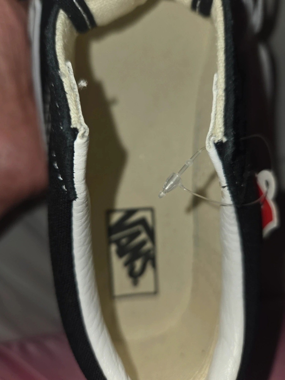 Vans - Picture 3 of 3